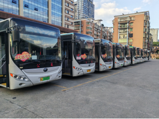 护送赶考路 情暖学子心（6.9）(2)477.png